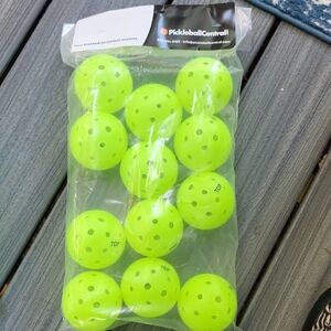 PICKLE-BALL Top Outdoor Pickleball Pack Of 12 Balls